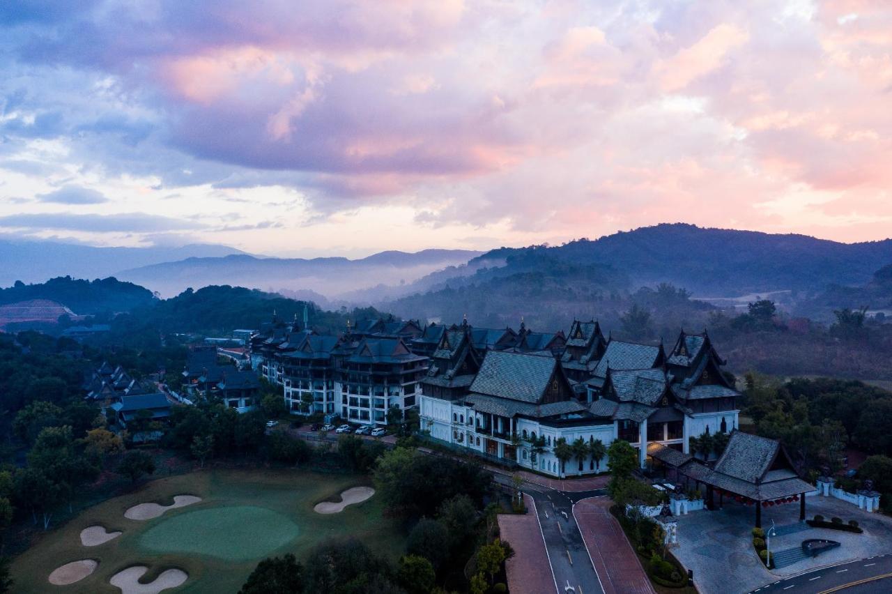 Hotel Angsana Xishuangbanna Menghai Exterior foto