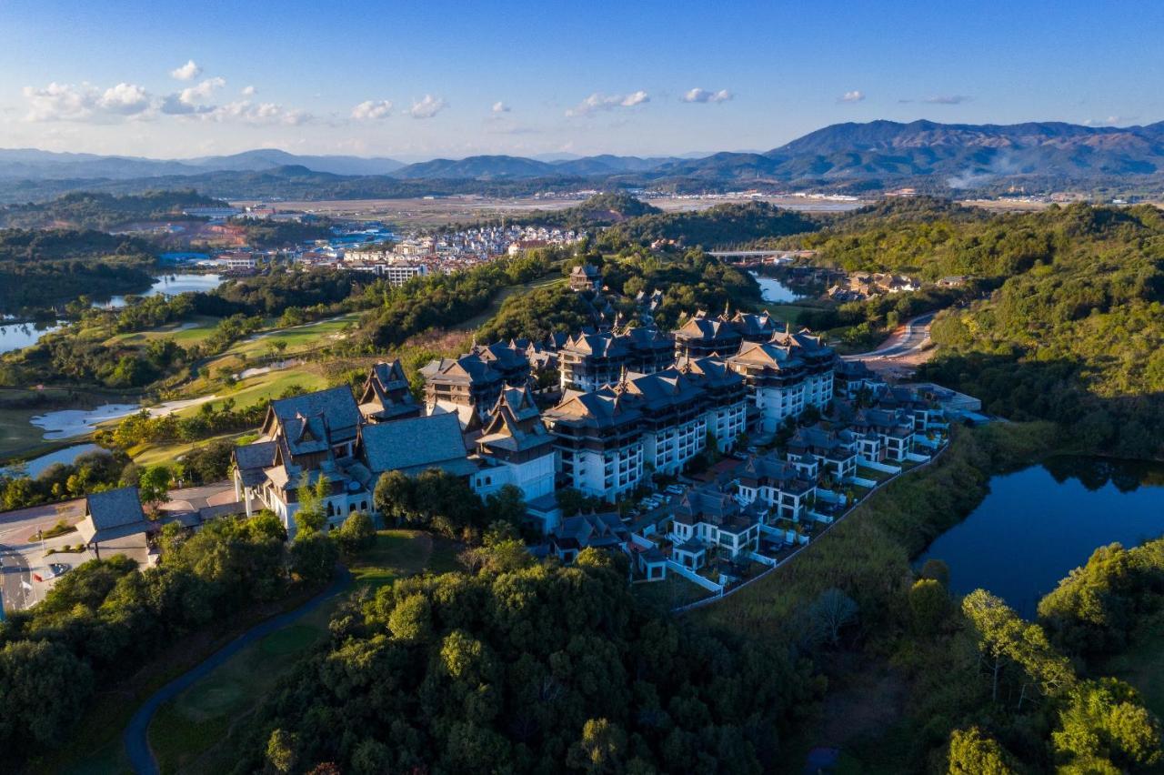 Hotel Angsana Xishuangbanna Menghai Exterior foto